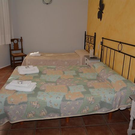 Hotel Restaurante Vinas Viejas Fuentes de Ayódar Eksteriør billede