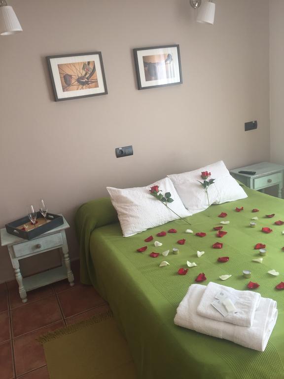 Hotel Restaurante Vinas Viejas Fuentes de Ayódar Eksteriør billede