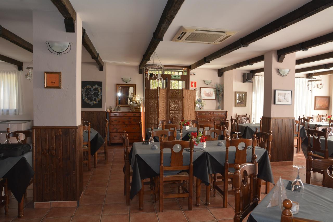 Hotel Restaurante Vinas Viejas Fuentes de Ayódar Eksteriør billede