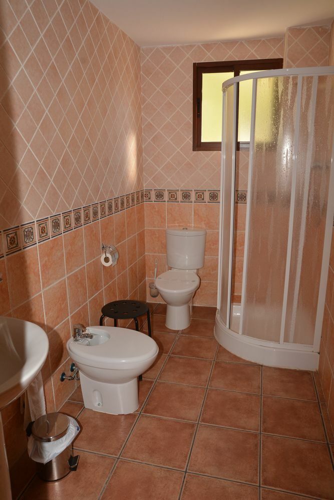 Hotel Restaurante Vinas Viejas Fuentes de Ayódar Eksteriør billede